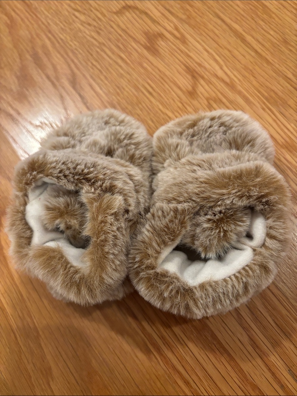 Fruit of the Loom Plush Faux Fur Baby Slippers - Light Brown. 0-6 months.